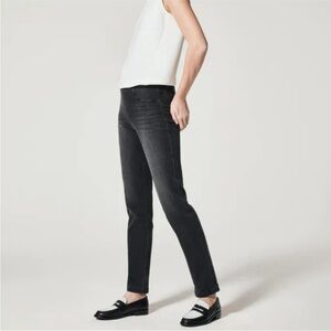 SPANX Ankle Straight Leg Jeans in Vintage Black